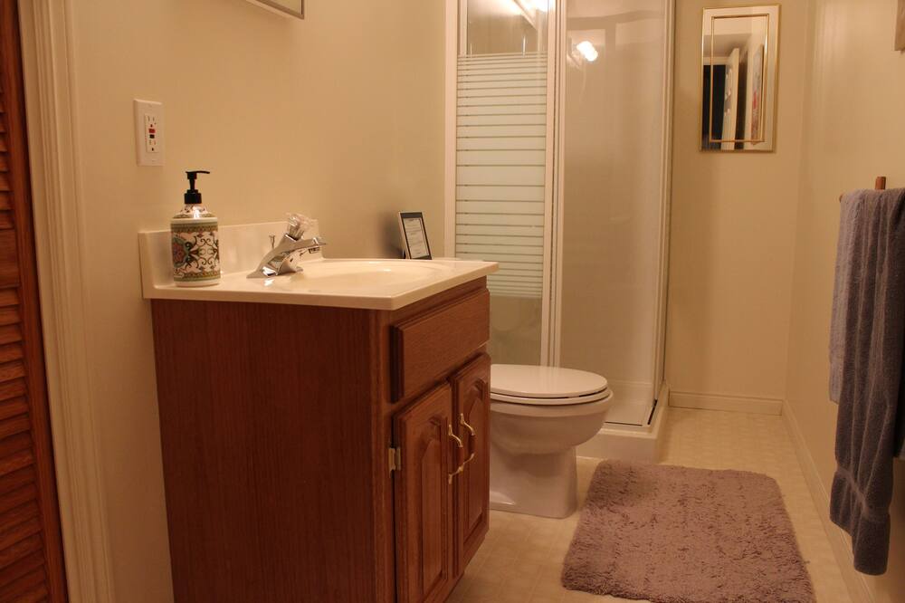 Photo of Bathroom in Grand Bend