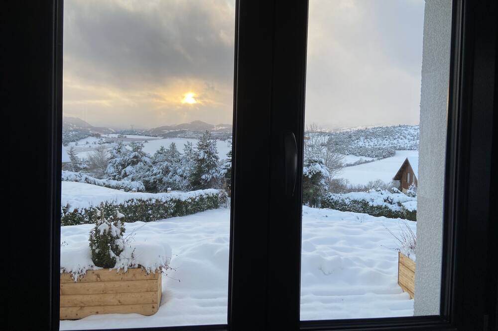 Photo of Bedroom in Jarjayes