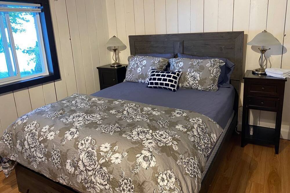 Photo of Bedroom in Romney