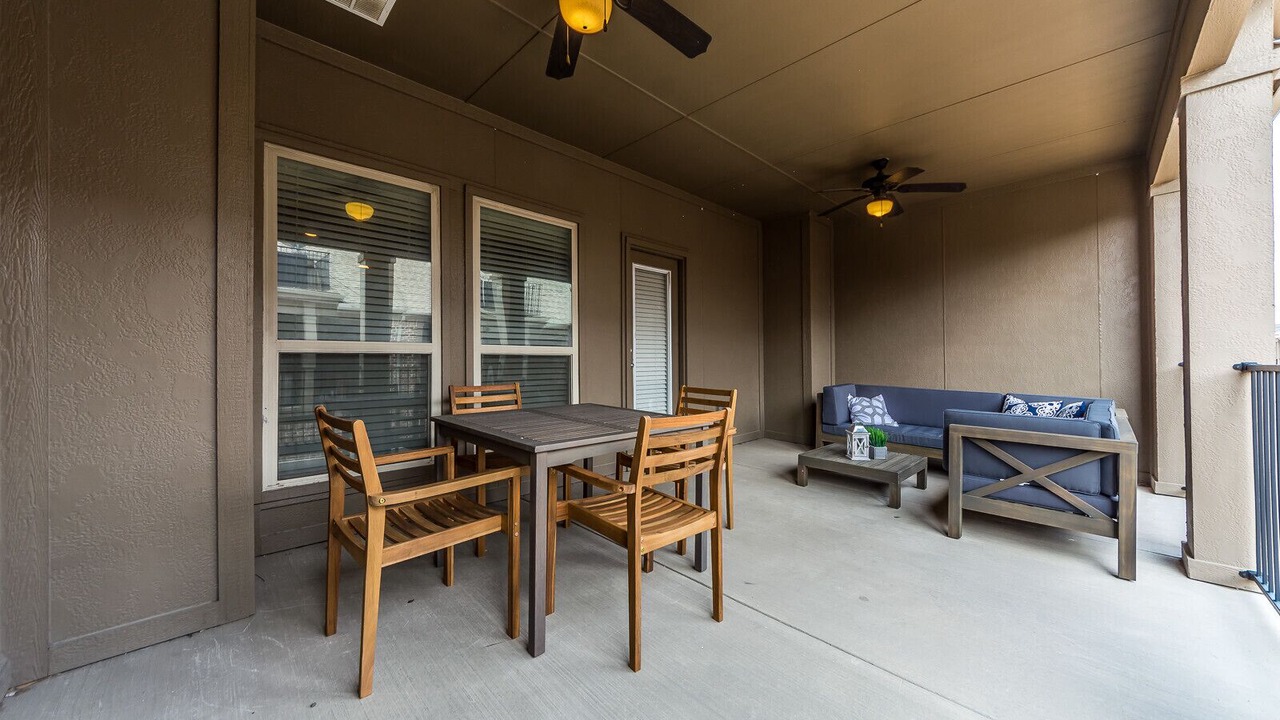 Photo of Patio Balcony in Legacy Park