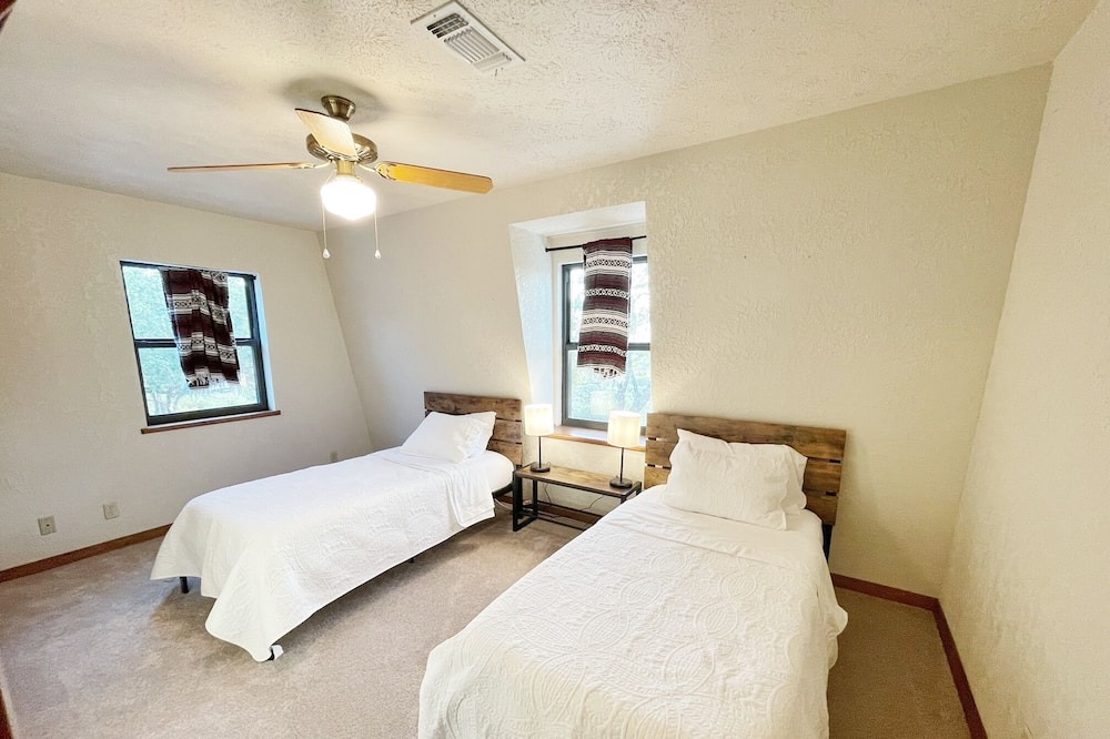 Photo of Bedroom in Utopia
