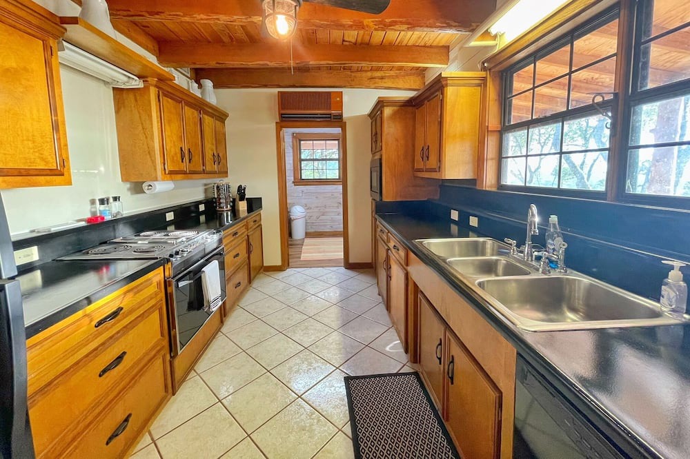 Photo of Kitchen in Utopia