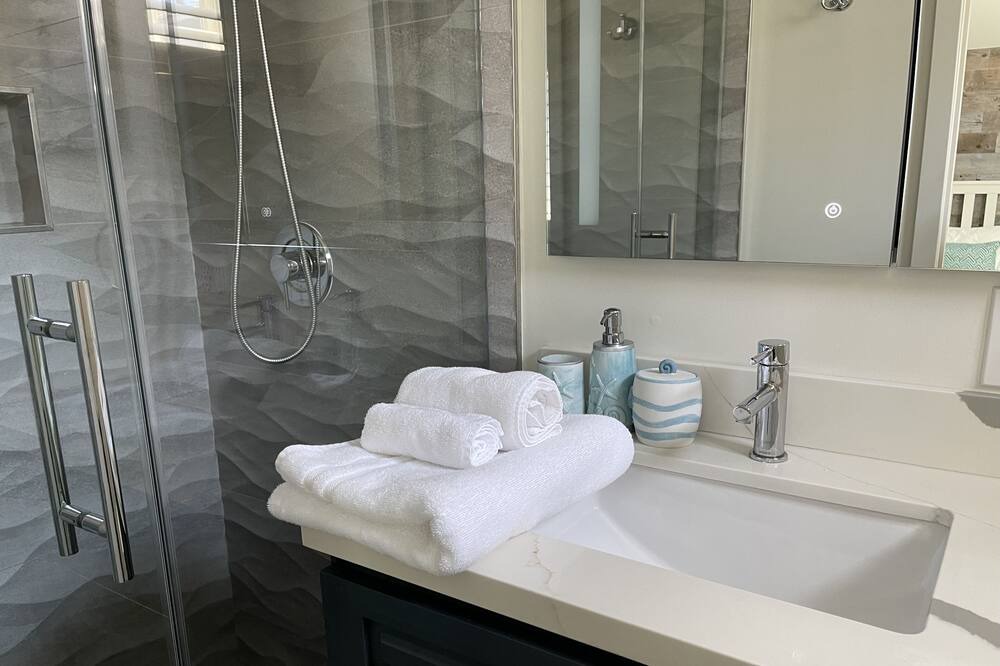 Photo of Bathroom in Huntington Beach