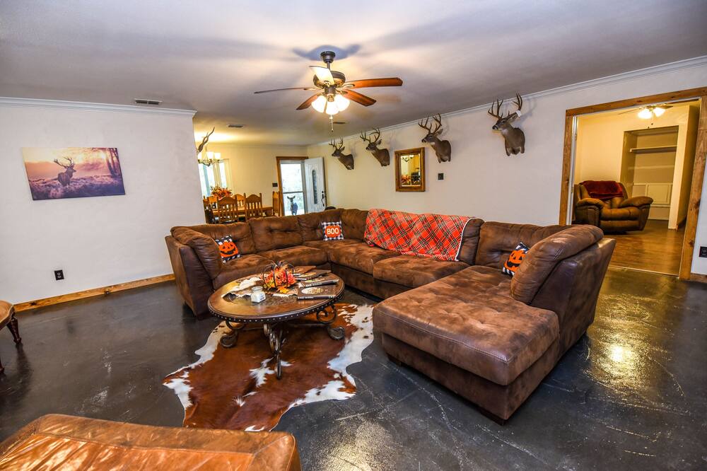 Photo of Livingroom in Gilmer
