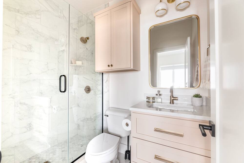 Photo of Bathroom in Central Oklahoma City