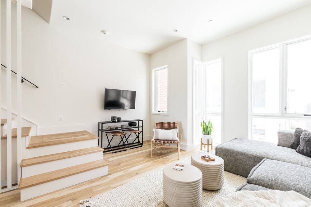 Photo of Livingroom in Central Oklahoma City