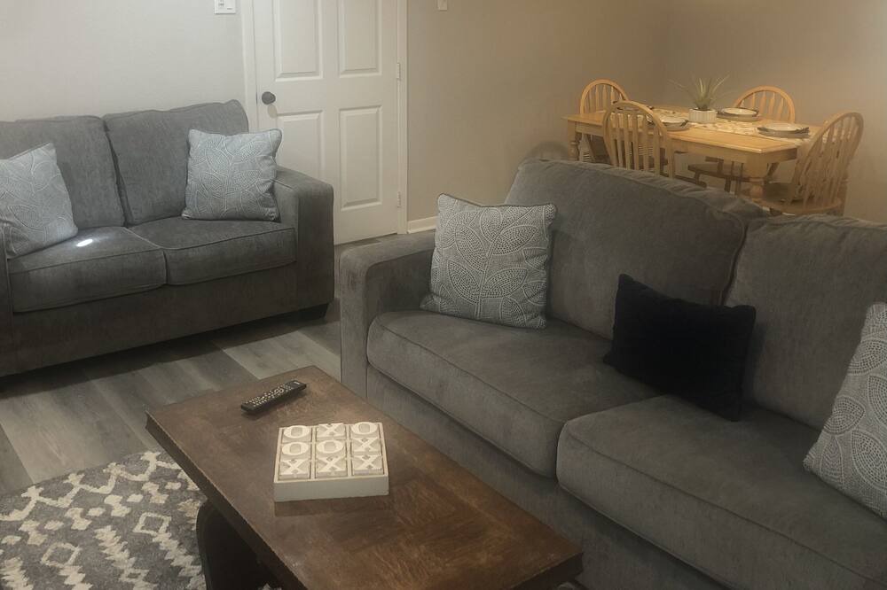 Photo of Livingroom in Kilgore