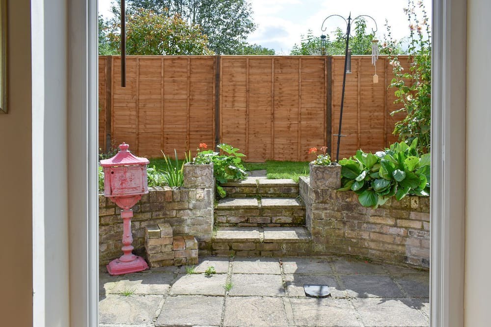 Photo of Others in Thistley Green