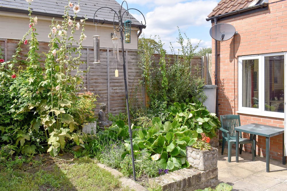 Photo of Outdoor in Thistley Green