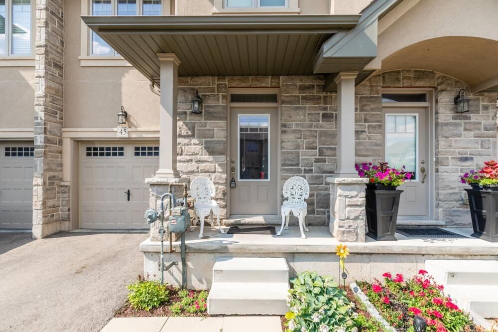 Photo of Outdoor in Stoney Creek