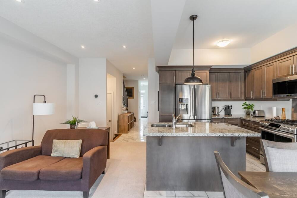 Photo of Bedroom in Stoney Creek