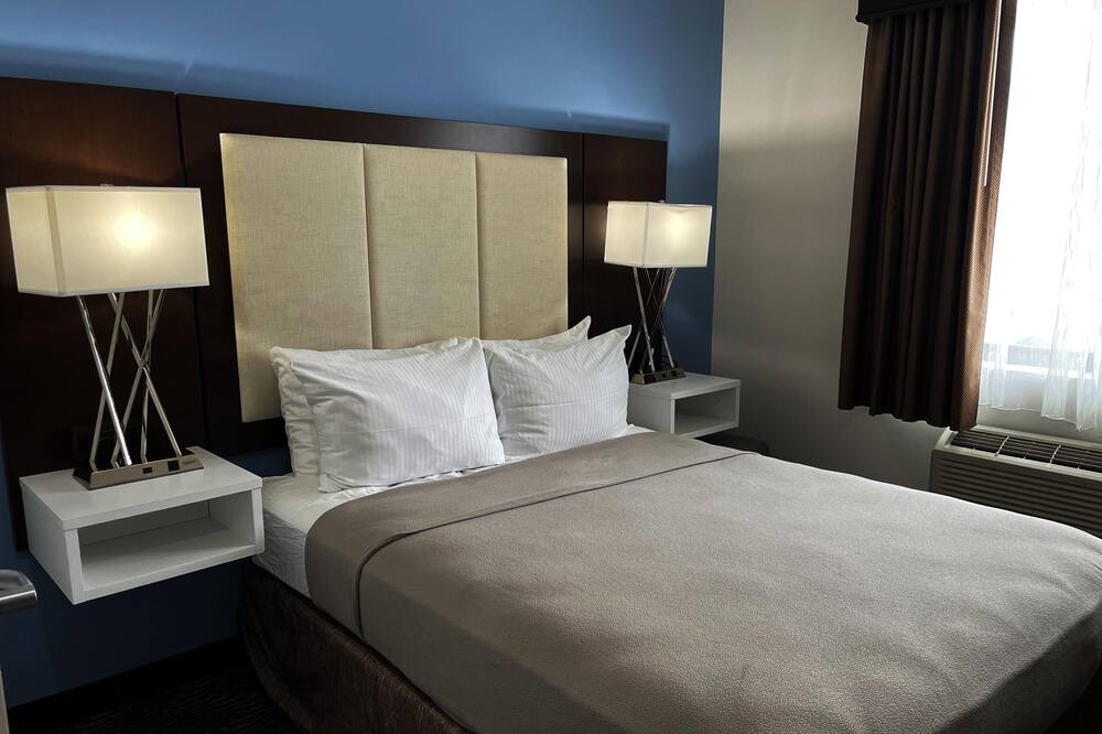 Photo of Bedroom in Queens