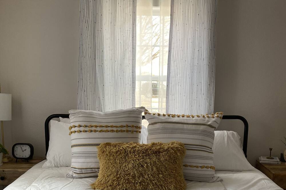 Photo of Bedroom in Carlsbad