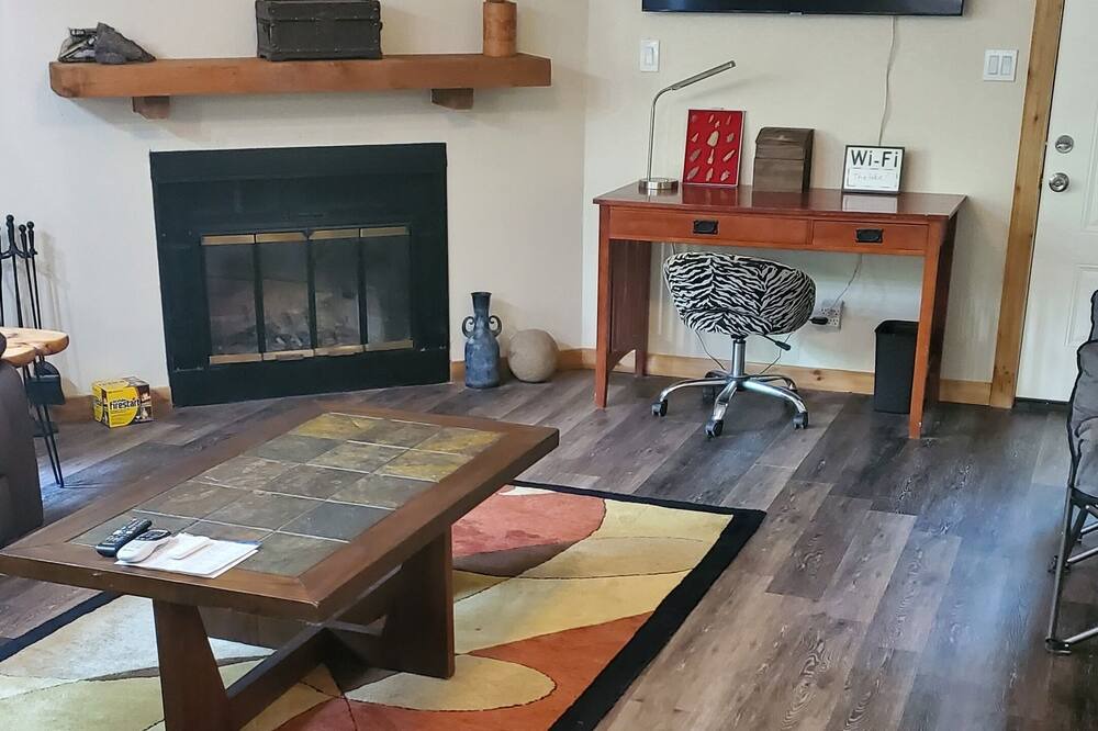Photo of Livingroom in Coldspring