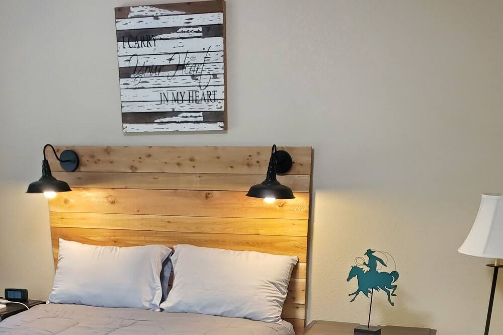 Photo of Bedroom in Coldspring