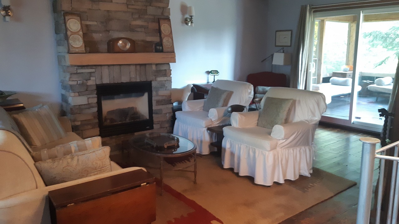 Photo of Livingroom in Prince Edward