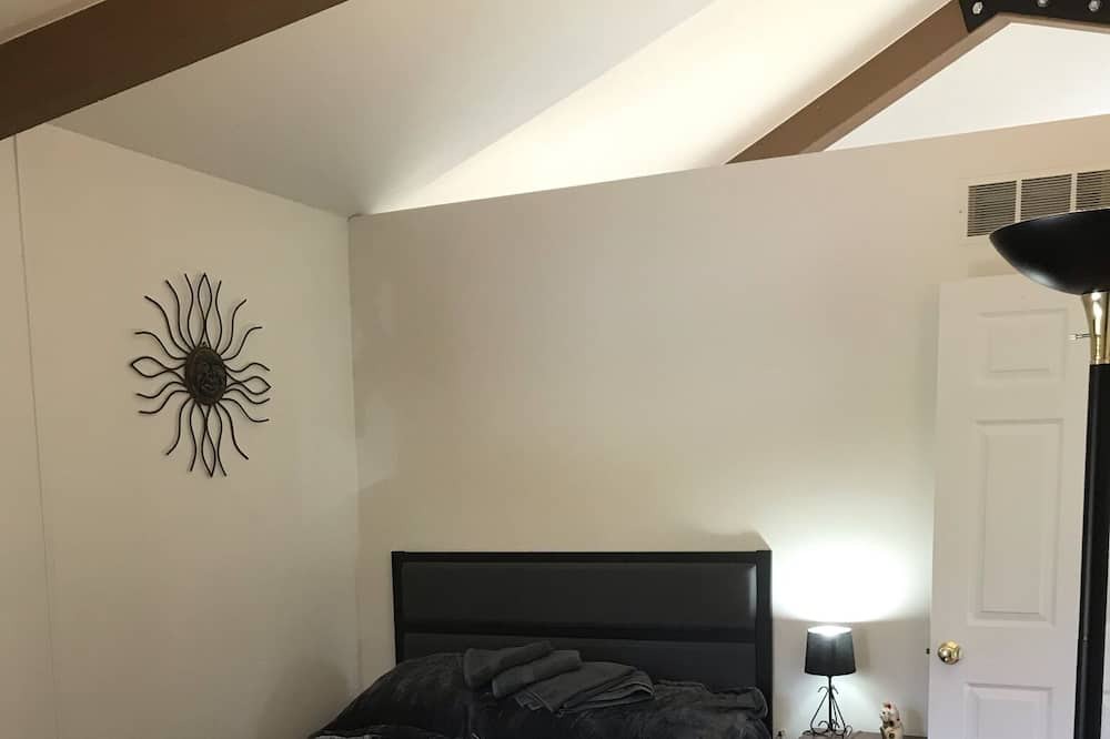 Photo of Bedroom in Attica