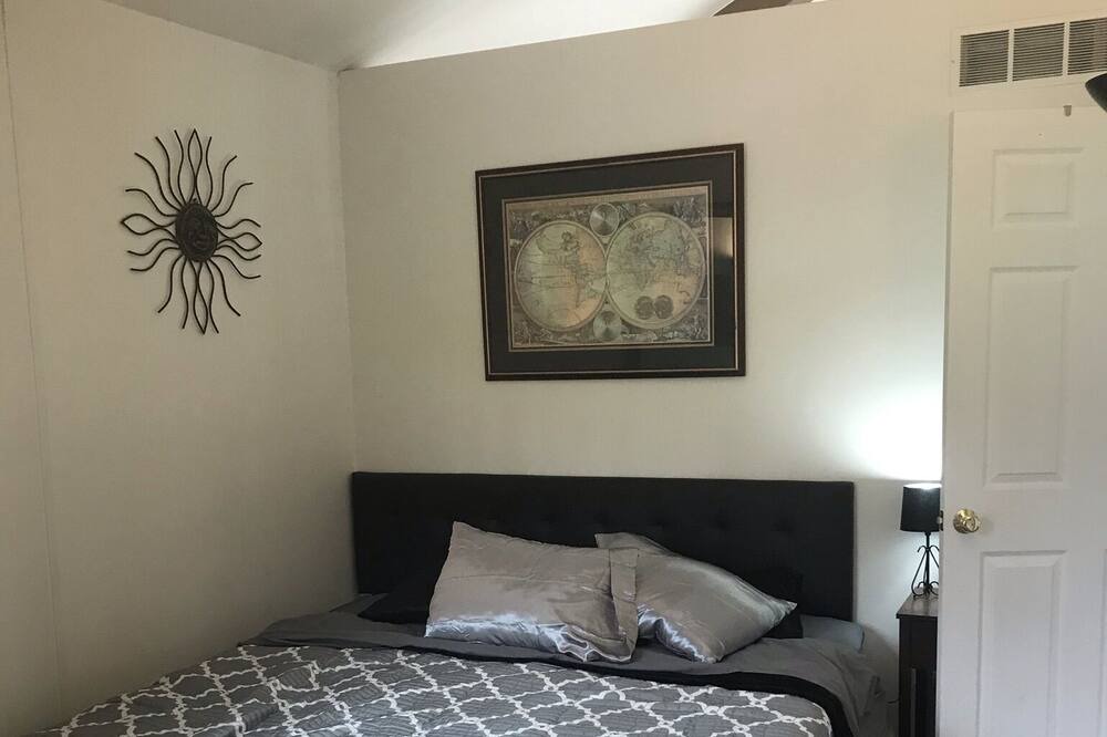 Photo of Bedroom in Attica