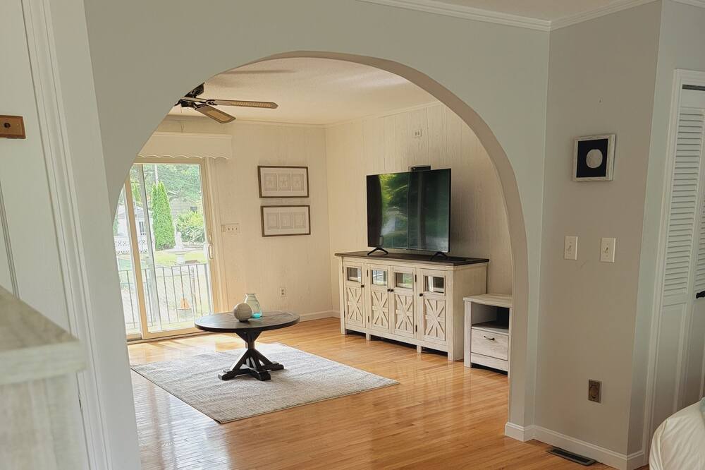 Photo of Bedroom in West Hyannisport