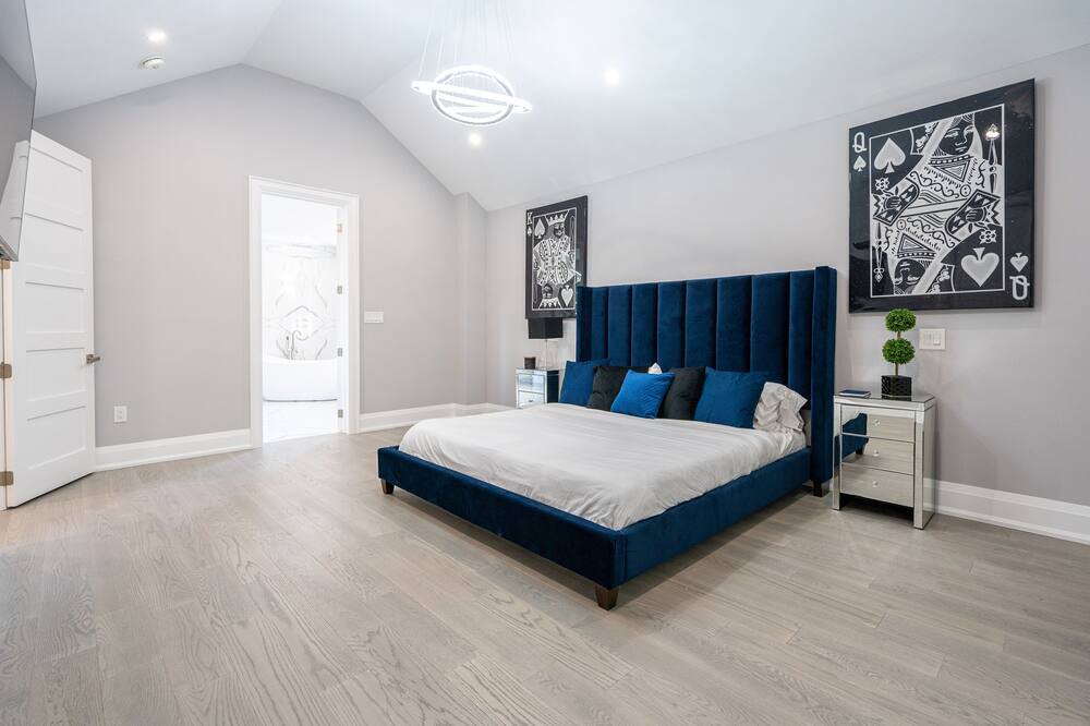 Photo of Bedroom in Humber Bay