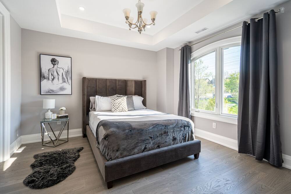 Photo of Bedroom in Humber Bay