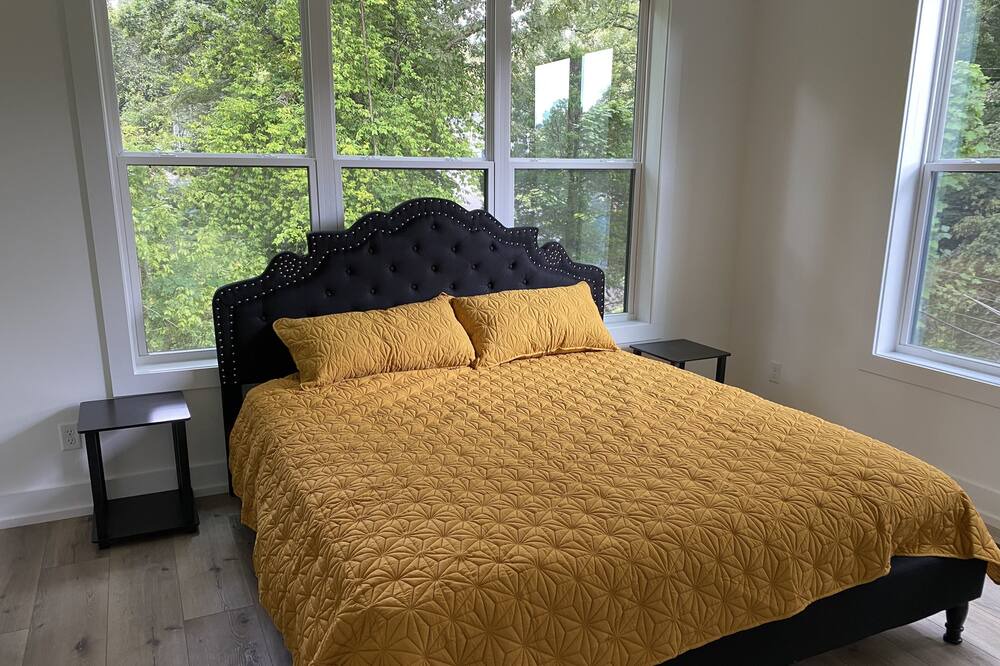 Photo of Bedroom in Red Bank