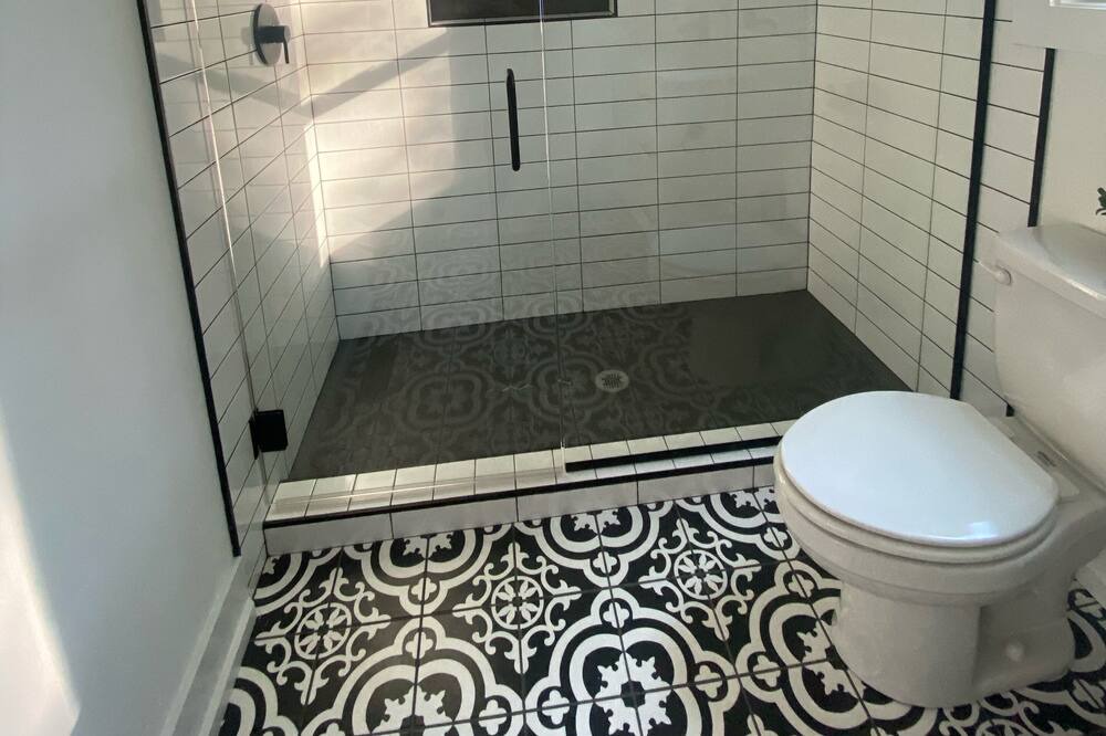 Photo of Bathroom in Red Bank