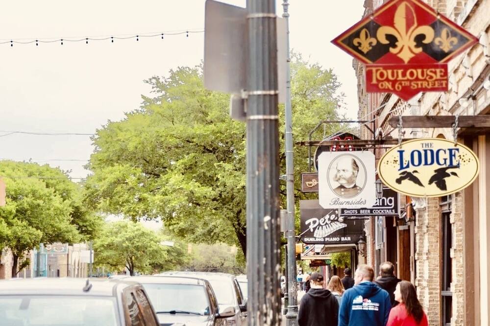 Photo of Others in Downtown Austin