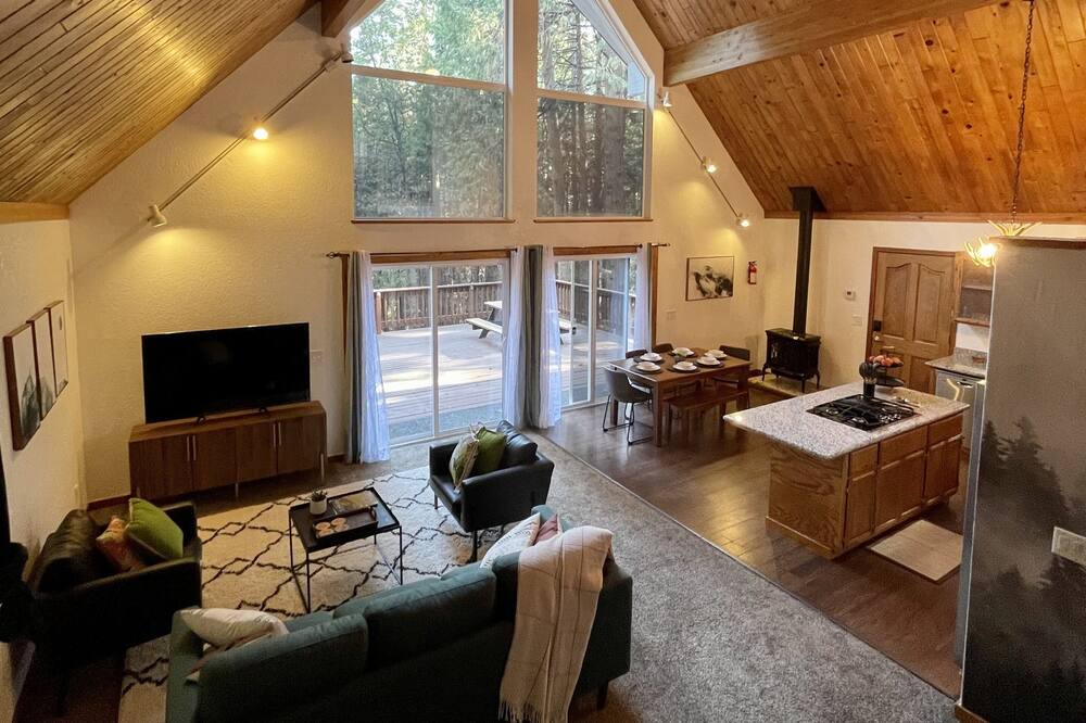 Photo of Livingroom in Pollock Pines