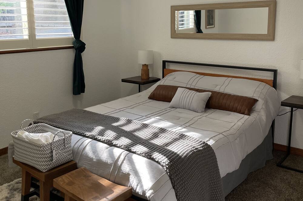Photo of Bedroom in Pollock Pines