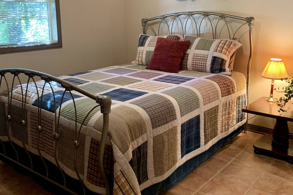 Photo of Bedroom in Wilburn
