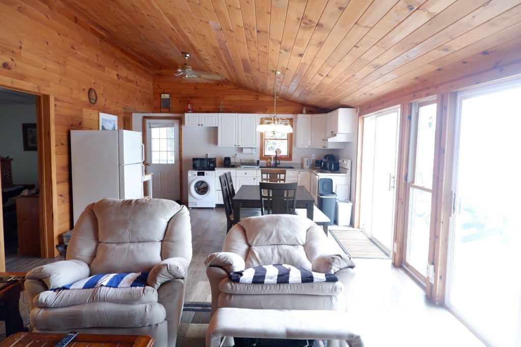 Photo of Livingroom in Deer River