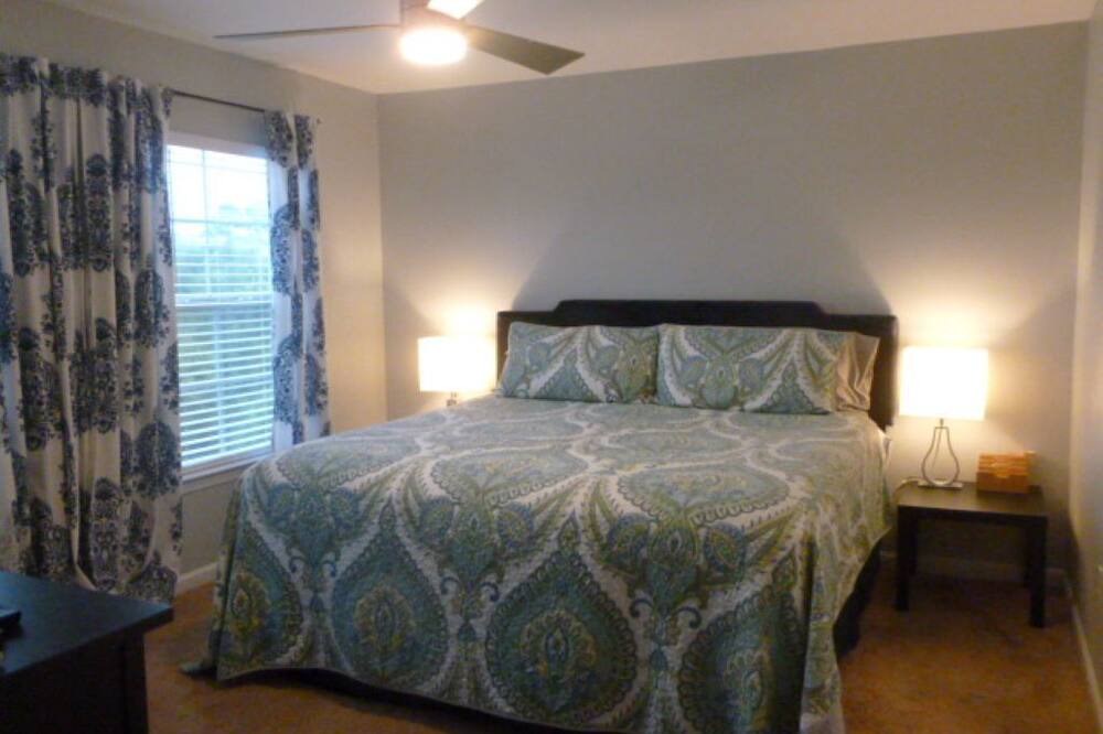 Photo of Bedroom in Midlothian
