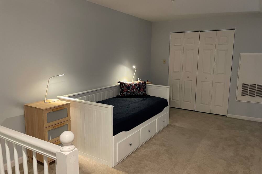 Photo of Bedroom in Midlothian