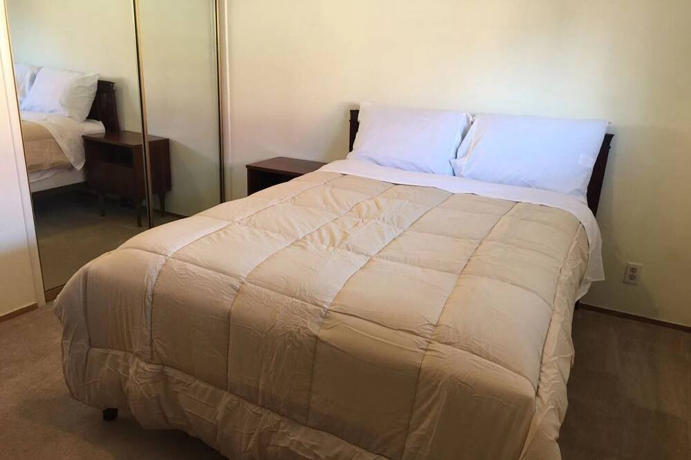 Photo of Bedroom in Vallejo