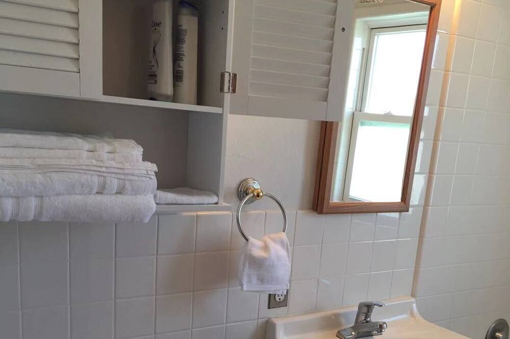 Photo of Bathroom in Vallejo