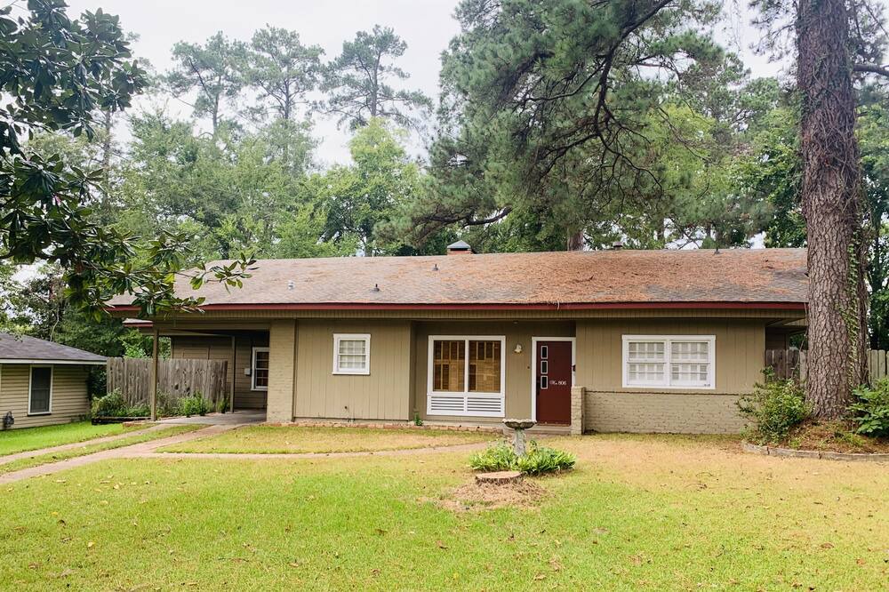 Photo of Bedroom in Lufkin