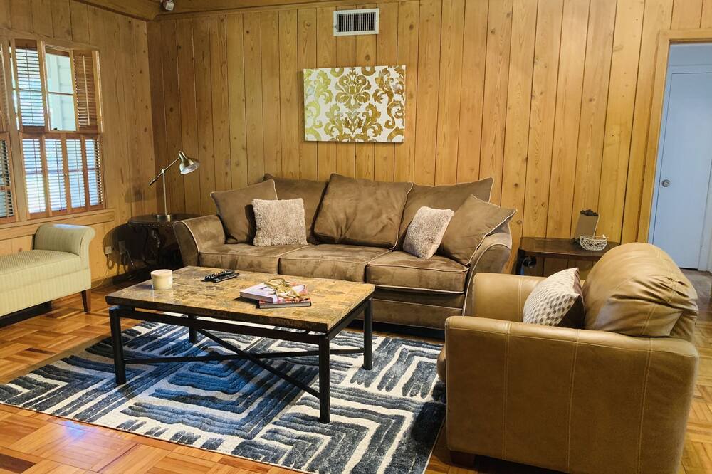 Photo of Livingroom in Lufkin