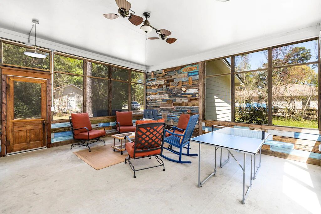 Photo of Patio Balcony in Huntington