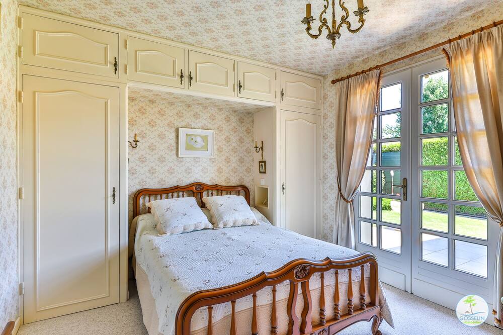 Photo of Bedroom in Sainte-Eulalie-en-Born