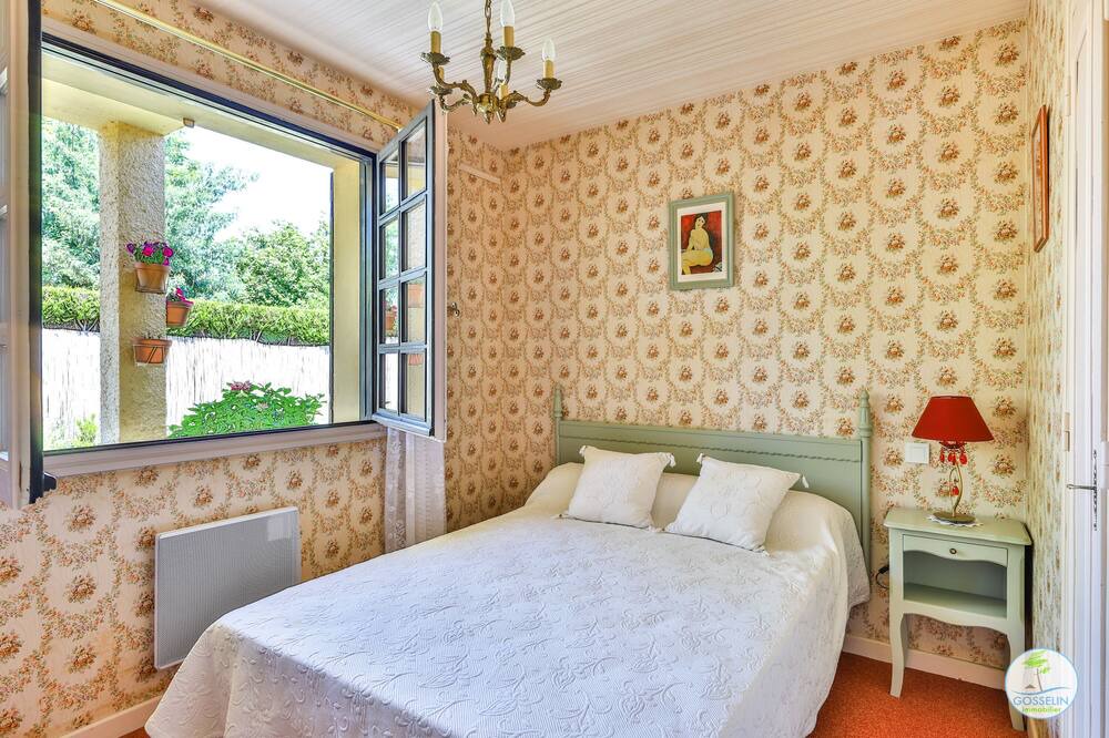 Photo of Bedroom in Sainte-Eulalie-en-Born