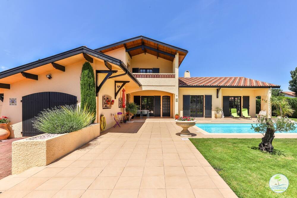 Photo of Others in Sainte-Eulalie-en-Born