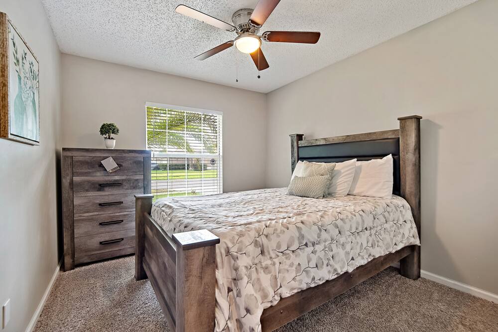 Photo of Bedroom in Cedar Hills
