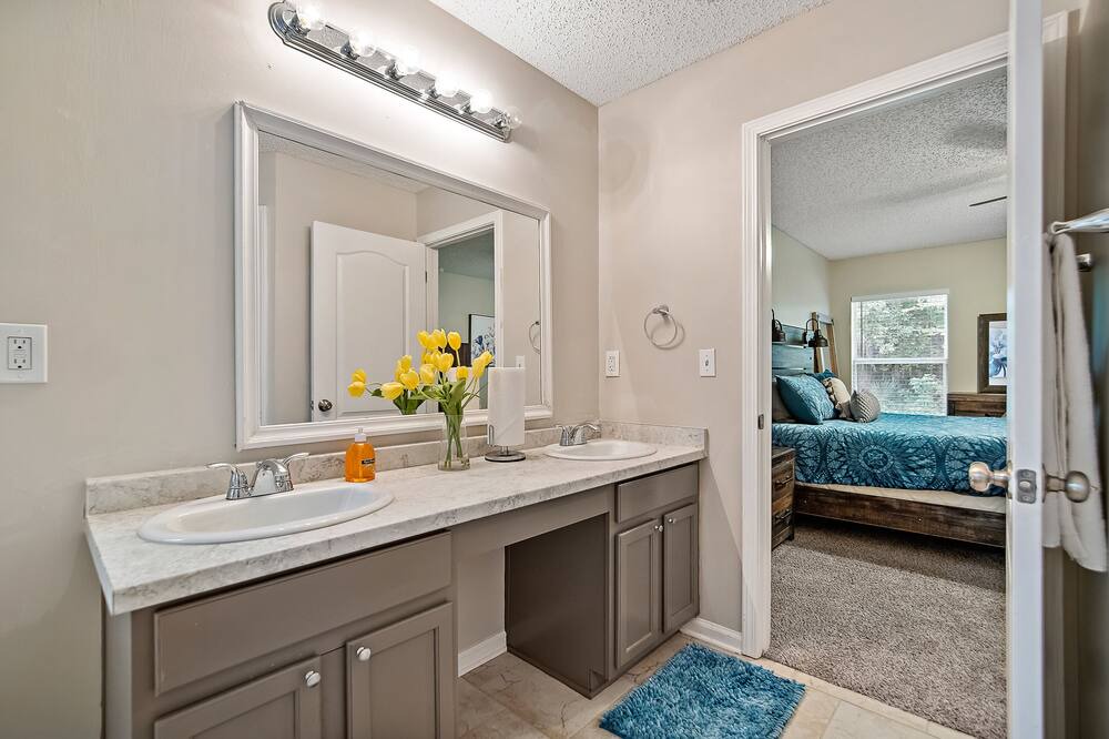 Photo of Bedroom in Cedar Hills