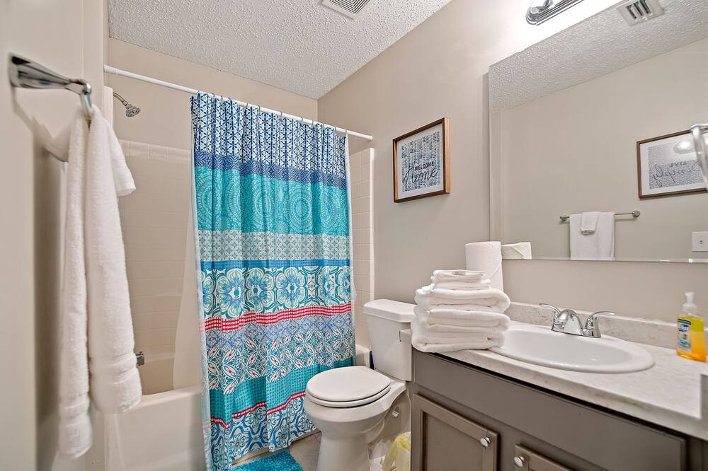 Photo of Bathroom in Cedar Hills