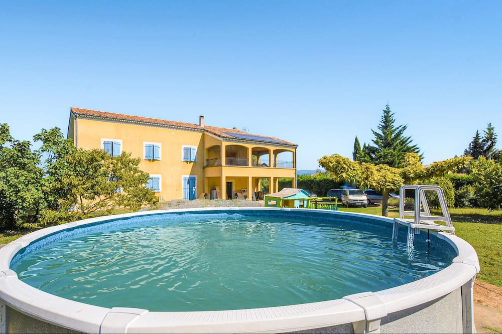 Photo of Outdoor in Baix