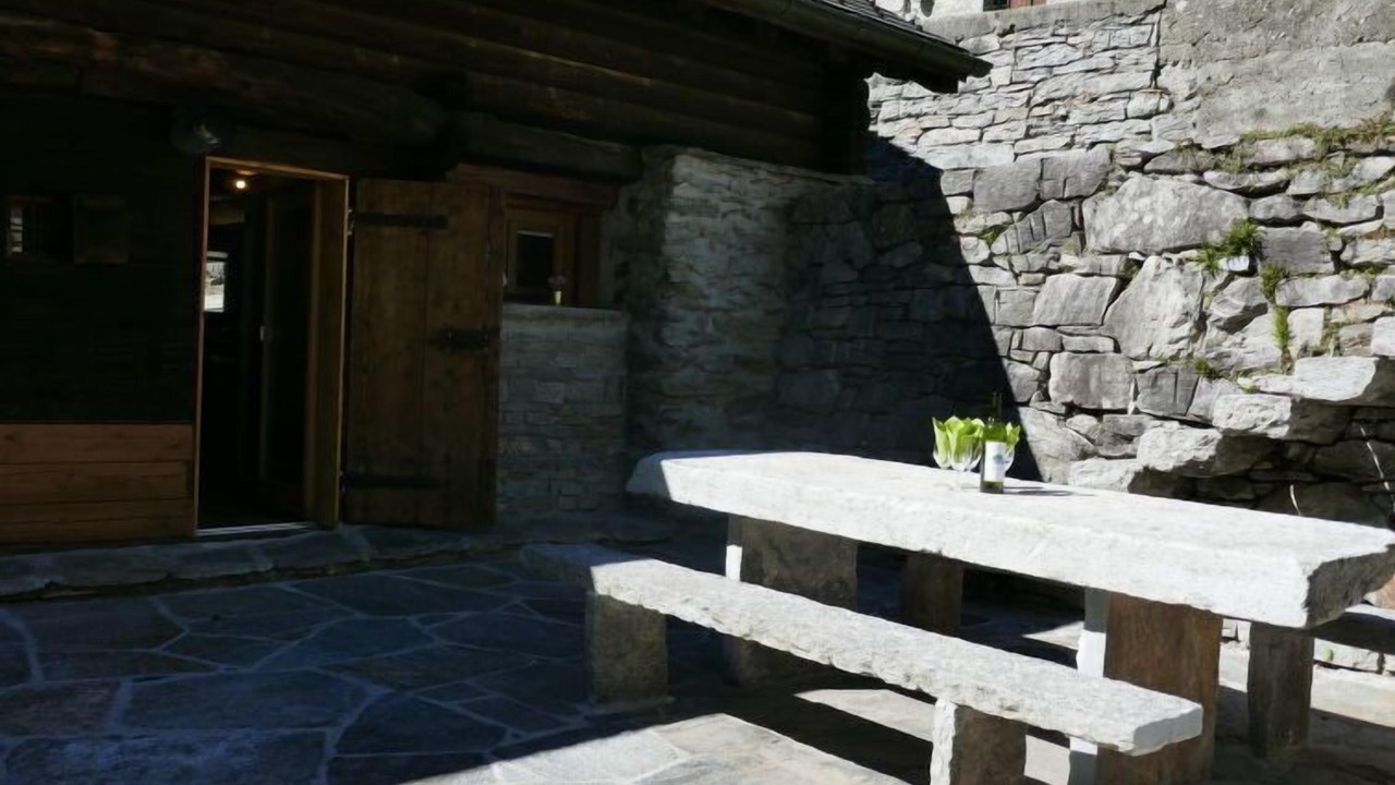 Photo of Patio Balcony in Malvaglia-dagro