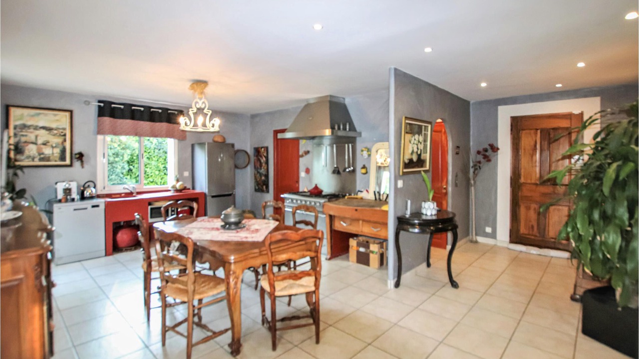 Photo of Kitchen in Montelimar