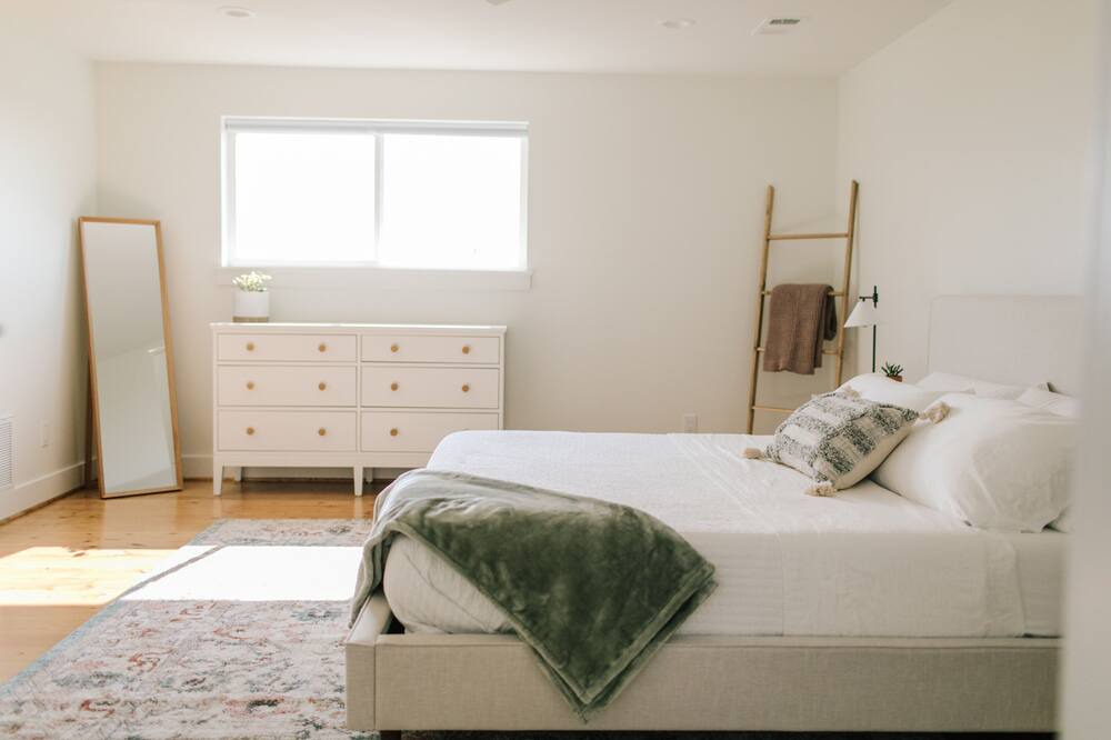 Photo of Bedroom in Jamaica Beach