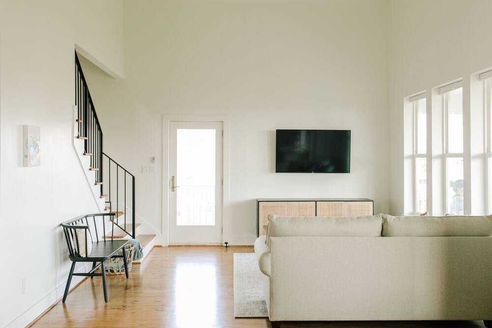 Photo of Livingroom in Jamaica Beach